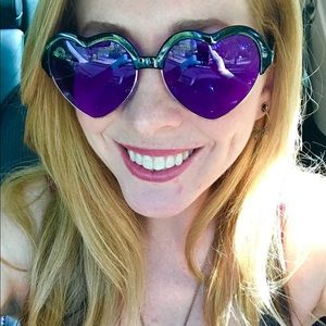 Meet your Posher, Casey